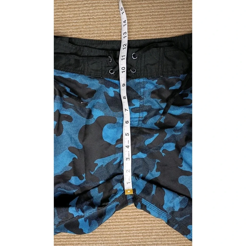 TORMENTER Mens Size 32 Blue Black Camo Embroidered Fishbone Board Shorts Beach